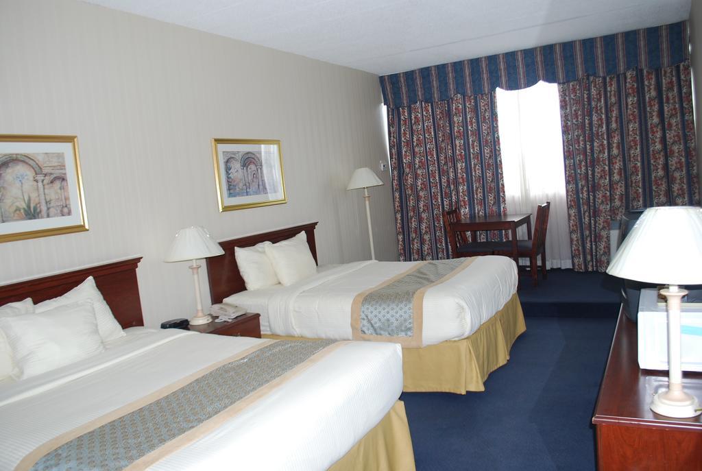 Toronto Plaza Airport Hotel Exterior foto