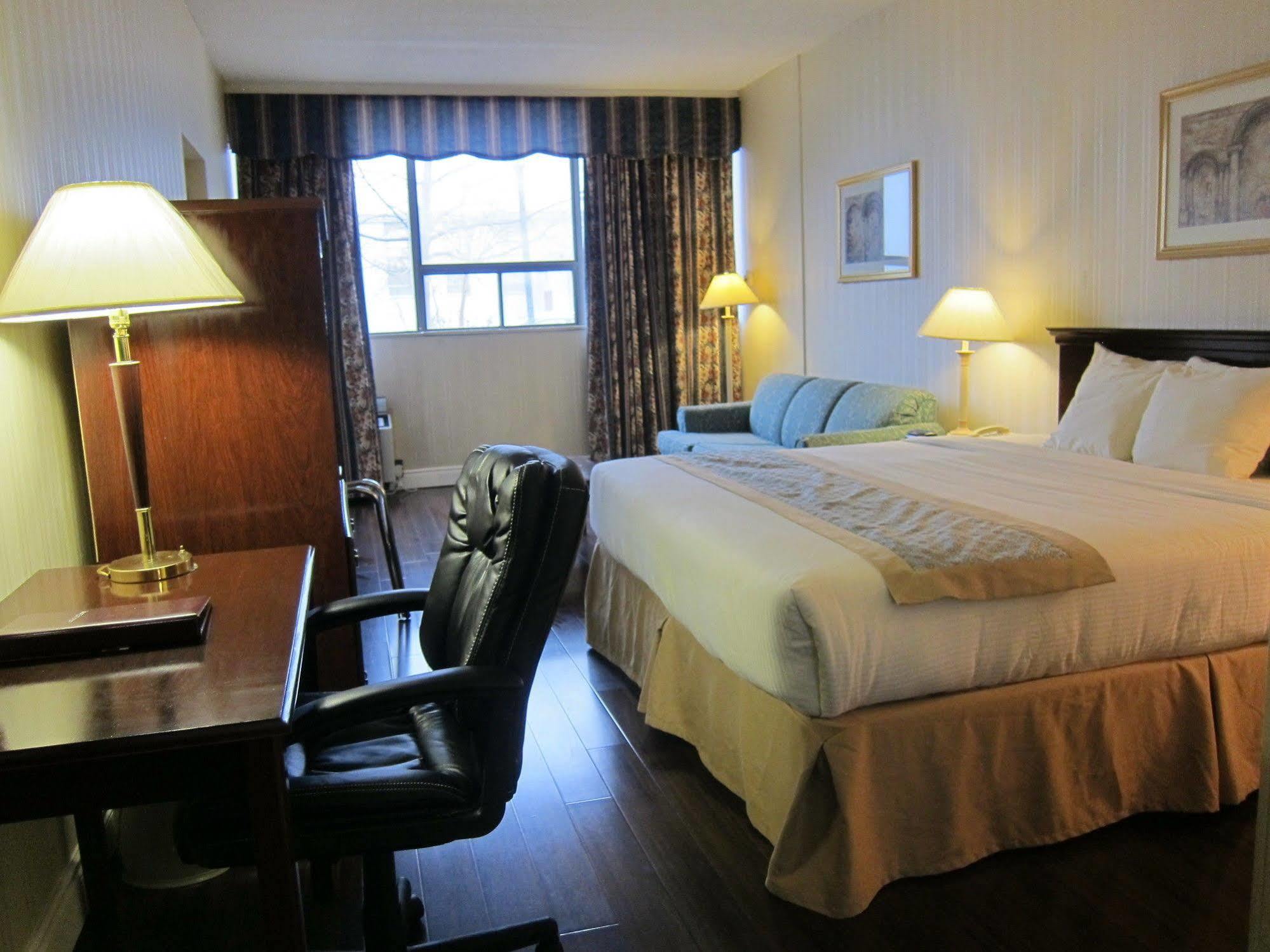 Toronto Plaza Airport Hotel Exterior foto