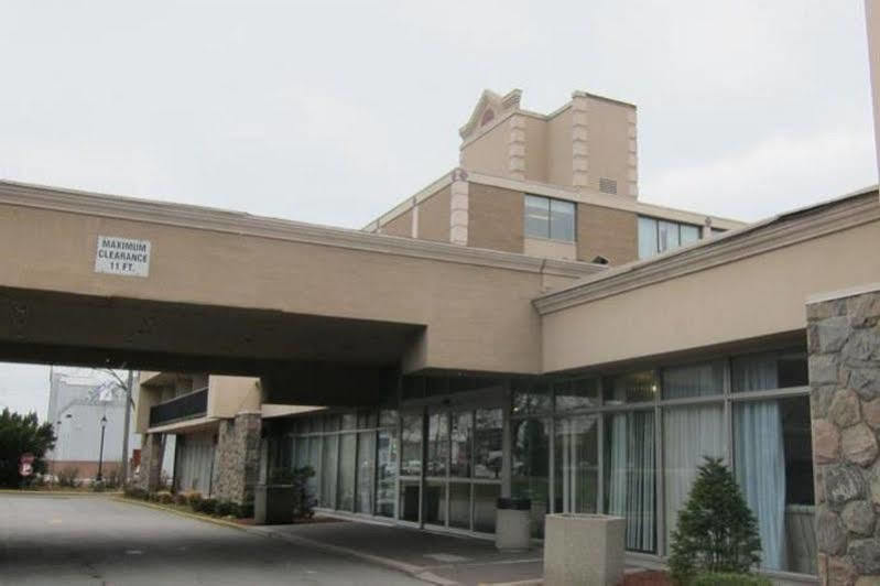 Toronto Plaza Airport Hotel Exterior foto